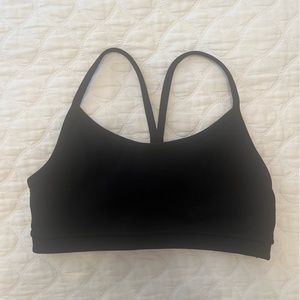 Lululemon sports bra. Size xs. Black